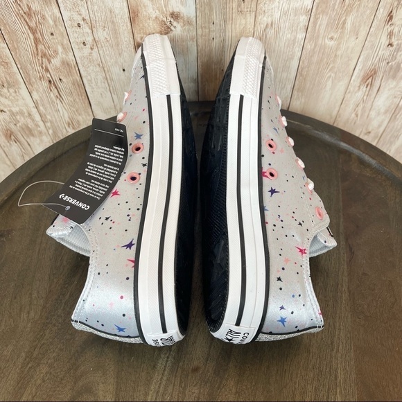 Converse CTAS Ox Star Print Low Top Shoe Size 8 Women - Picture 7 of 9